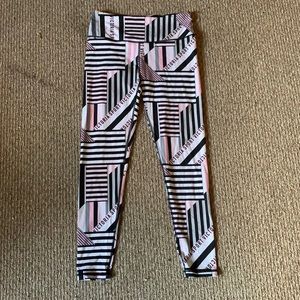 Victoria Sport Size M Leggings